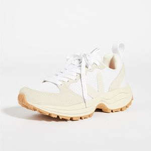 VEJA Venturi runner sneakers sz 8